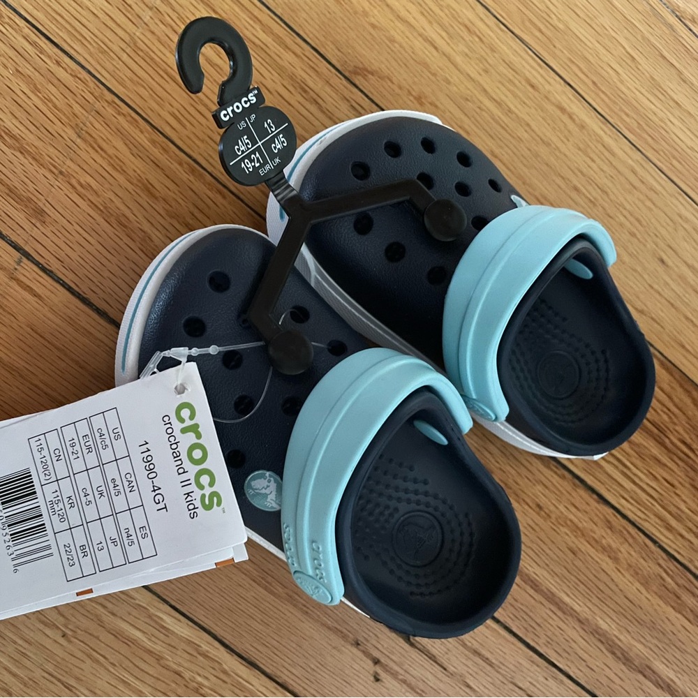 Crocs NWT